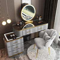 Table de toilette moderne à succès, coiffeuse intelligente avec miroir LED éclairé et recharge sans fil pour la chambre à coucher, vente en gros