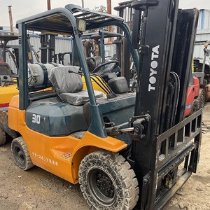 Chariot élévateur d'occasion de 3 tonnes, à essence, avec mât à deux étages et fourches de 1070 mm, à vendre - Product Image 5