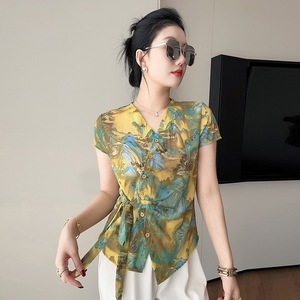 Camisa Estampada <span class=keywords><strong>de</strong></span> Manga Corta con Cuello en V, Estilo Elegante, Verano 2026, Informal, Estilo Occidental, Combinable con Todo, Rejuvenecedora y Adelgazante para <span class=keywords><strong>Mujer</strong></span> - Product Image 1