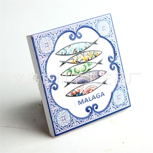 Imanes de resina para refrigerador con diseño de bailarines de peces, recuerdos turísticos de Málaga, Portugal, venta al por mayor de fábrica. - Product Image 2