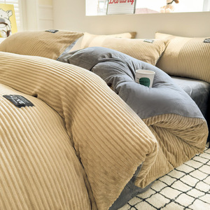 <span class=keywords><strong>Set</strong></span> di <span class=keywords><strong>lenzuola</strong></span> da letto 4 pezzi Double face velluto peluche morbido e lavabile comodi <span class=keywords><strong>Set</strong></span> di <span class=keywords><strong>lenzuola</strong></span> di <span class=keywords><strong>flanella</strong></span> per l'inverno - Product Image 4