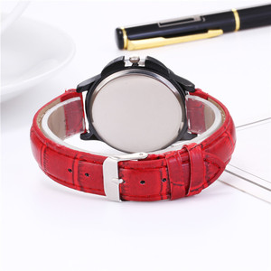 <span class=keywords><strong>Montre</strong></span>-<span class=keywords><strong>bracelet</strong></span> à quartz avec strass pour <span class=keywords><strong>femme</strong></span> avec grand cadran en cristal diamant fleur <span class=keywords><strong>Bracelet</strong></span> en <span class=keywords><strong>cuir</strong></span> dames Relogio Feminino - Product Image 4