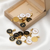 Nouveaux pendentifs en émail avec 26 lettres, en acier inoxydable, 15 mm, lettres rondes de l'alphabet anglais, breloques pour collier, accessoires de bijoux