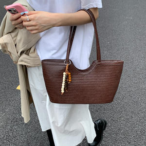 Large Capacity <b>Tote</b> <b>Bag</b> Women's Shoulder <b>Bags</b> <b>Woven</b> Pattern Clutch Purse Lady Fashion Handbags - Product Image 2