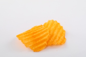Croustilles <span class=keywords><strong>de</strong></span> pommes <span class=keywords><strong>de</strong></span> <span class=keywords><strong>terre</strong></span> coupées fraîches collations en forme <span class=keywords><strong>de</strong></span> grande vague croustilles <span class=keywords><strong>de</strong></span> pommes <span class=keywords><strong>de</strong></span> <span class=keywords><strong>terre</strong></span> aromatisées à la tomate collations frites prix d'usine pour les enfants - Product Image 6
