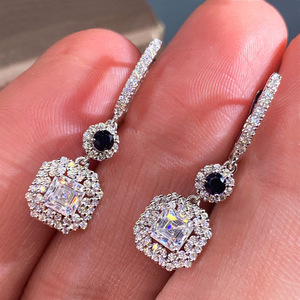 Eleganti Orecchini Pendenti Blu per Donne, Orecchini Scintillanti Raffinati, Gioielli per Orecchie alla Moda - Product Image 2