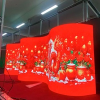 Panneau d'affichage flexible incurvé d'intérieur panneau d'affichage numérique panneau publicitaire panneau mural vidéo P3.9 écrans publicitaires à LED