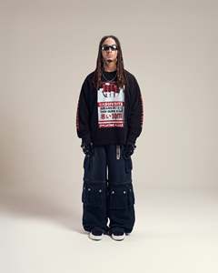 เสื้อยืดแขนยาวชิเก็ตโตผ้าฝ้ายพรีเมียมทรงบ็อกซี่ พร้อมลายกราฟิกฮาล์ฟโทน เหมาะสำหรับทุกประเภทของรูปร่าง - Product Image 4