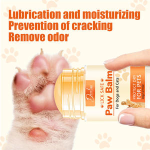 Baume hydratant en stick Petop Factory pour pattes et nez d'animaux, protection et réparation des pattes et de la troncose sèches et gercées des chiens et chats, format portable - Product Image 4