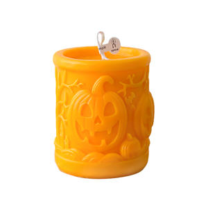 Bougie parfumée en forme de citrouille d'Halloween pour la décoration de la maison avec emballage cadeau - Product Image 6