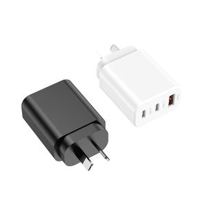 热门产品 2026 年新品 2C1A 30W 桌面无线充电器 - Product Image 4