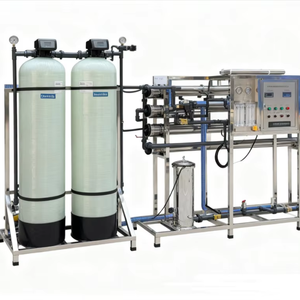2000LPH Produit d'approvisionnement d'usine le plus récent Équipement de traitement de l'eau par osmose inverse FRP Purificateur d'eau pour l'industrie hôtelière - Product Image 1