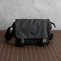 Nouveau Sac Messager Homme Tendance 2026 – Sac Bandoulière Fonctionnel à Double Boucle et Rabat pour Sport, Plein Air et Style Urbain