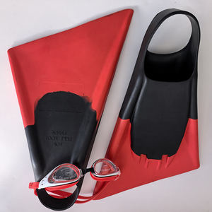 En stock Palmes de natation portables en silicone pour l'entraînement à la natation, équipement de plongée, équipement de plongée avec tuba, poche pour les pieds, palmes à lame courte - Product Image 5