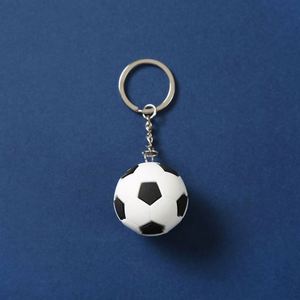 Promosi Gantungan Kunci Dekorasi Tas Souvenir Hadiah Gantungan Kunci Sepak Bola Kustom untuk Penggemar Gantungan Kunci PVC Lem Lunak Liontin Sepak Bola - Product Image 5