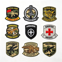 Patch Bordir Jahitan Halus dengan Perekat Velcro untuk Logo Merek Pakaian Desain Kustom Langsung dari Pabrik