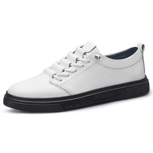 Nouvelles chaussures basses décontractées pour hommes en cuir de vachette, grande taille, couleur unie, respirantes, pour l'extérieur - Product Image 1