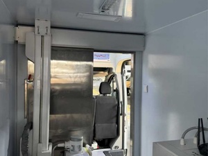 Nueva Clínica Médica Móvil Diésel en Camioneta, Vehículo de Atención Médica con Equipo Médico y Transmisión Automática - Product Image 3