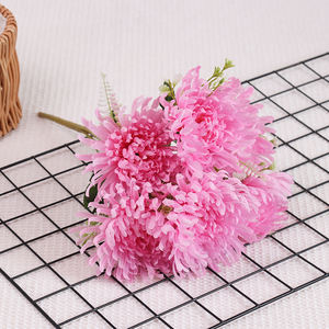 Ramo <span class=keywords><strong>de</strong></span> <span class=keywords><strong>Flores</strong></span> Artificiales <span class=keywords><strong>de</strong></span> Crisantemo con Siete Cabezas en Forma <span class=keywords><strong>de</strong></span> Garra <span class=keywords><strong>de</strong></span> Dragón para Ofrendas <span class=keywords><strong>de</strong></span> Qingming, Adoración <span class=keywords><strong>de</strong></span> Tumbas, Suministros Funerarios, Seda Dorada - Product Image 6