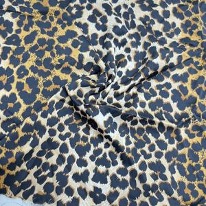 OEM y ODM mejor leopardo Digital impreso 97% poliéster <span class=keywords><strong>3</strong></span>% Spandex elástico sedoso satén telas para pijamas y vestidos elásticos - Product Image 5