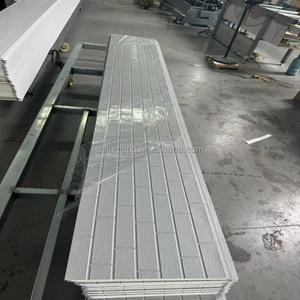 Matériaux de construction, bardage métallique, panneaux sandwich en PU avec une largeur de 500 mm pour la décoration extérieure et l'isolation des maisons préfabriquées - Product Image 3
