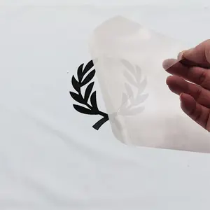 Étiquettes en caoutchouc de Silicone personnalisé 3D Logo de crâne surélevé impression par transfert thermique haute densité pour T-shirts