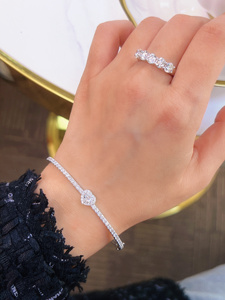 Brazalete Xinfly de Oro Sólido de 18K con Diamante Natural en Forma de Corazón Certificado por GIA de 0.32ct y 1.32ctw, Joyería de Alta Gama para Mujer - Product Image 5