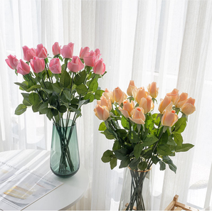 Fleur artificielle collée et humidifiée avec une texture ressemblant à une bourgeon de rose, idéale pour la décoration intérieure, les bouquets de mariage et la Saint-Valentin - Product Image 1