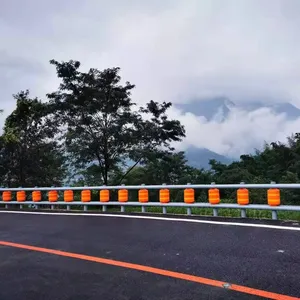 北京20年工厂高速公路护栏防腐Eva铲斗滚动防撞护栏压路机护栏