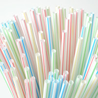 Emballage unique personnalisé pris en charge les pailles colorées en PLA pour les boissons de jus de café paille à boire jetable biodégradable en PLA