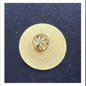 Tùy Chỉnh Vòng Mô Hình Kim Loại Bao Phủ Bán Lẻ Bao Bì Nhà Sản Xuất Của Acrylic Huy Hiệu Nút Pin Cho Người Giữ Huy Hiệu - Product Image 2