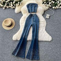 Ensemble 2 pièces tendance pour femme : haut dos nu sans manches orné de strass et jean évasé taille haute