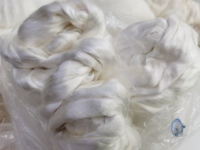 Briques supérieures naturelles non teintées fibre fournitures d'art feutrage filature teinture tissage bricolage crayon itinérant blanc 100% soie de mûrier ruban