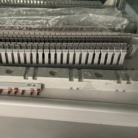 Goulotte de câblage en PVC à fentes 20x25 40x40 60x60 80x80 100x100 mm pour la gestion des câbles dans les panneaux et le routage sous les bureaux