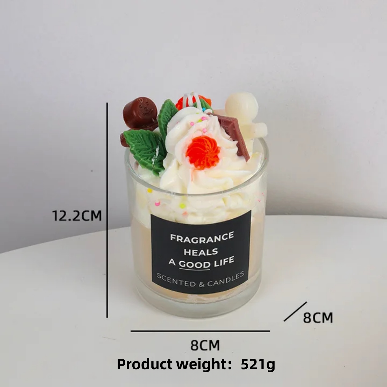 Bonhomme en pain d'épices, tasse arc-en-ciel, saveur de fruits rouges