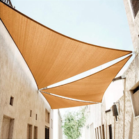 Voiles d'ombrage triangulaires beiges pour patios, auvent extérieur en HDPE avec bloc UV pour jardin, pelouse et jardin et toutes activités de plein air