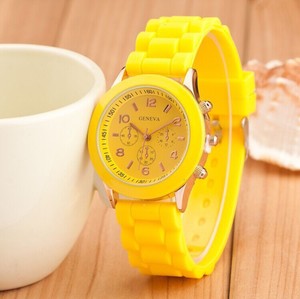 Reloj de silicona - Versión coreana, moderno y llamativo reloj informal para estudiantes con diseño de gelatina colorido. - Product Image 5