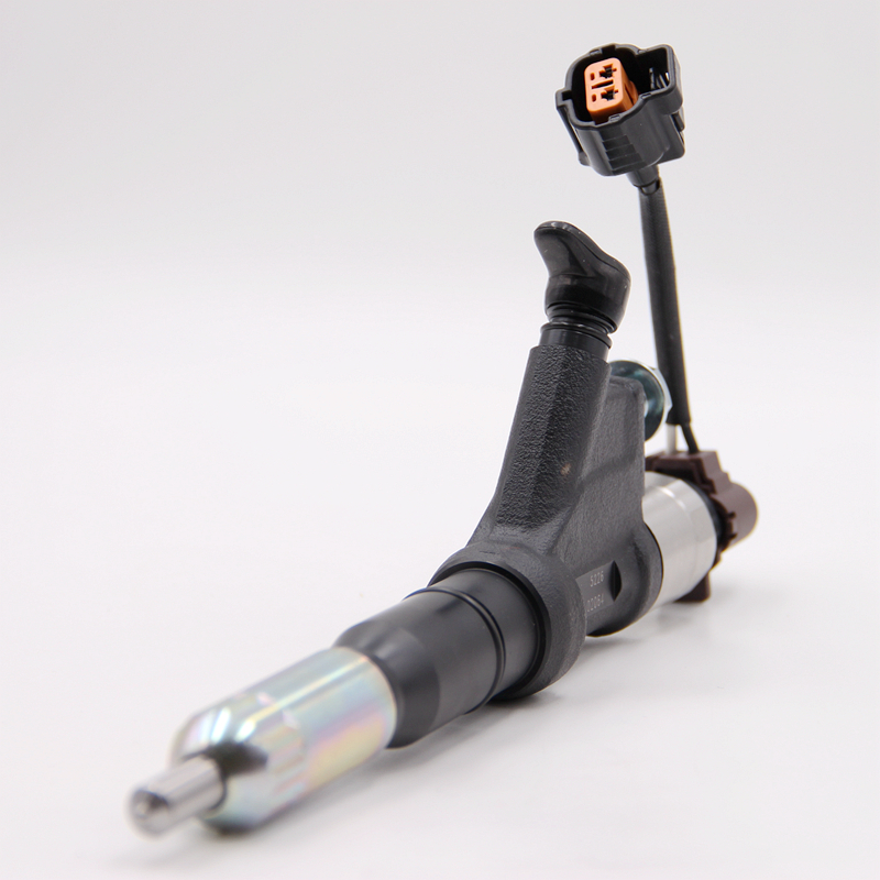 common rail injector 295900-0190 295900-0240 fuel injector 23670-30170 23670-39445 for Toyota 1KD-FTV 3.0d ,D-4D, Euro 5