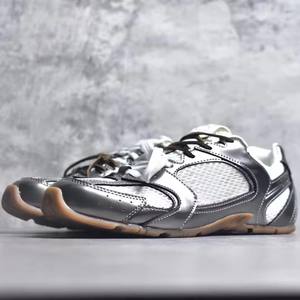 Zapatillas Deportivas de Moda para Mujer, Estilo Clásico 530, Nuevas, de Alta Calidad, para Correr, Tenis y Deportes de Equilibrio - Product Image 1