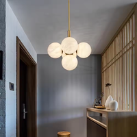 Zhongshan fabricant d'éclairage vente en gros moderne de luxe marbre albâtre globe rond lustre suspension lampe pour la maison