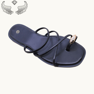 Sandalias Planas y Pantuflas de Mujer de Alta Calidad, Resistentes al Desgaste y Cómodas para Exteriores - Product Image 2