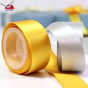 Cinta <span class=keywords><strong>de</strong></span> Raso <span class=keywords><strong>de</strong></span> Poliéster Personalizada en Oferta, Rollo <span class=keywords><strong>de</strong></span> Cinta Roja <span class=keywords><strong>de</strong></span> 4 cm, 1 1/2 Pulgadas, 100 Yardas, Cintas para Regalo para <span class=keywords><strong>Rosas</strong></span> - Product Image 3