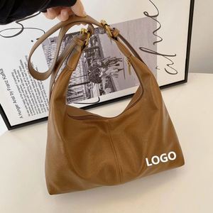 Sacs pour femmes classiques et pratiques avec logo personnalisé, sac à bandoulière rétro tendance, sac fourre-tout de grande capacité pour les trajets quotidiens - Product Image 1
