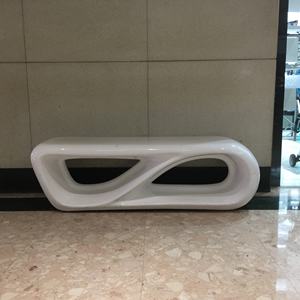 أثاث أوروبي أبيض من الألياف الزجاجية مصنوع يدويًا من فن الفن ديكو حديث فاخر خفيف الوزن داخلي كراسي أنيقة - Product Image 2