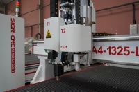 Pengubah Alat Otomatis Router CNC 3 Axis dengan Kontrol Syntec, Motor Spindle 9KW & Sistem Pompa CCD untuk Material Fleksibel