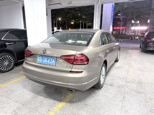Voiture d'occasion bien entretenue 2016, 330TSI Turbo DSG Berline 180CV 300Nm, empattement 2803mm, intérieur cuir foncé - Product Image 3