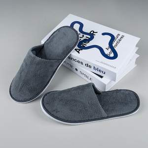 شباشب فندقية رمادية من الصوف المرجاني مع نعل EVA من المصنع الأصلي - Product Image 2