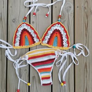 Ensemble bikini deux pièces personnalisé à col en V avec broderie 3D et crochet à la main, maillot de bain fitness et tenue de plage pour femme - Product Image 4