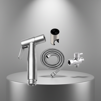 Ensemble pulvérisateur de bidet portatif écologique en acier inoxydable avec inverseur et adaptateur en T 7/8 pouces, support mural noir pour toilettes, appartements et hôtels