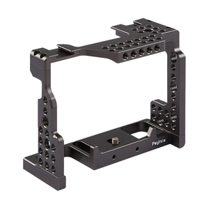 Poyinco PY-004 Jaula de aluminio para cámara con soporte de zapata fría para A7M3/<span class=keywords><strong>A7III</strong></span>/A73/A7RIII/A7R3/A7II/A7S II/A7R II - Product Image 1